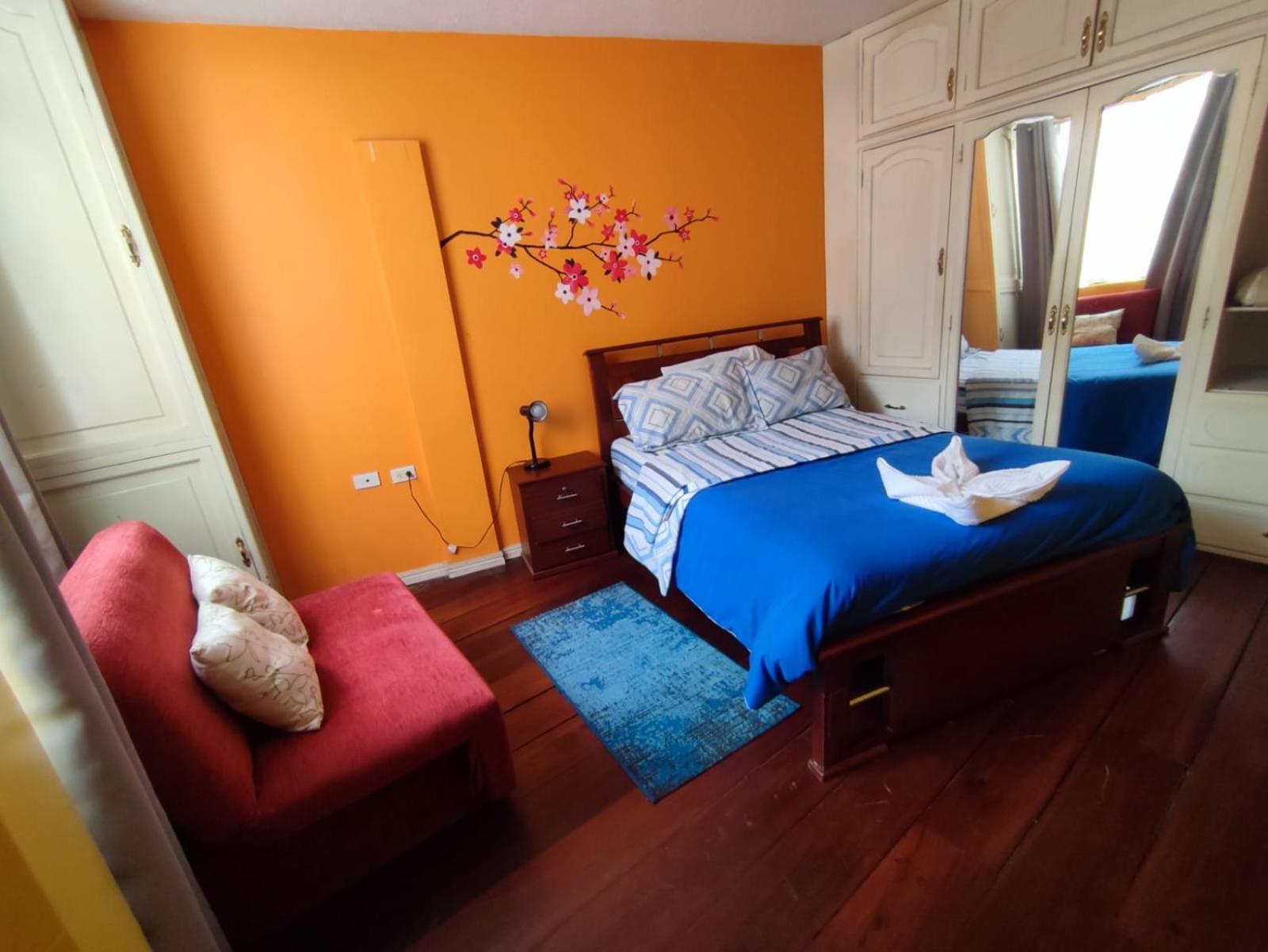 Mayra'S Apartments And Spanish School Banos  Bagian luar foto